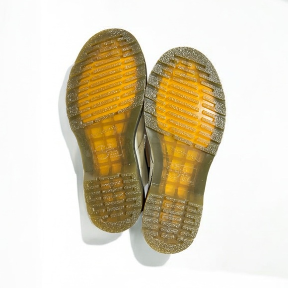 🌻NEW w/tags Dr. Martens White Combat Boots – Classic Doc Martens Style Size 6 - Picture 10 of 11